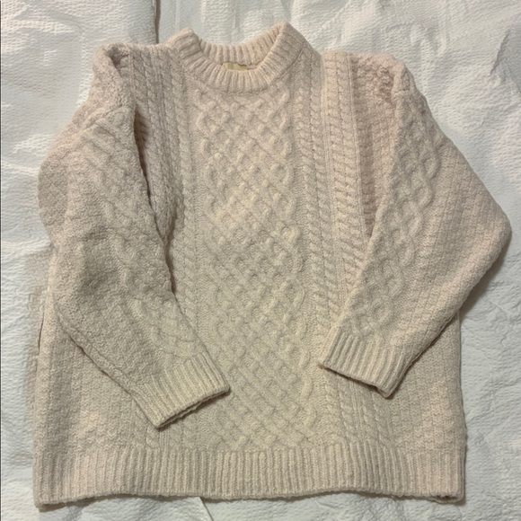 Elie Tahari Sweaters - Elie Tahari Cream Cable Knit Sweater